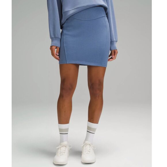 Lululemon Scuba High Rise Waisted Mini Skirt Knit Fleece Preppy Tennis Prep - M - Picture 4 of 10